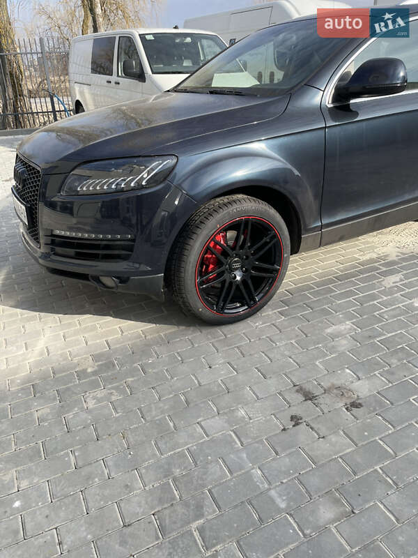 Внедорожник / Кроссовер Audi Q7 2007 в Буче