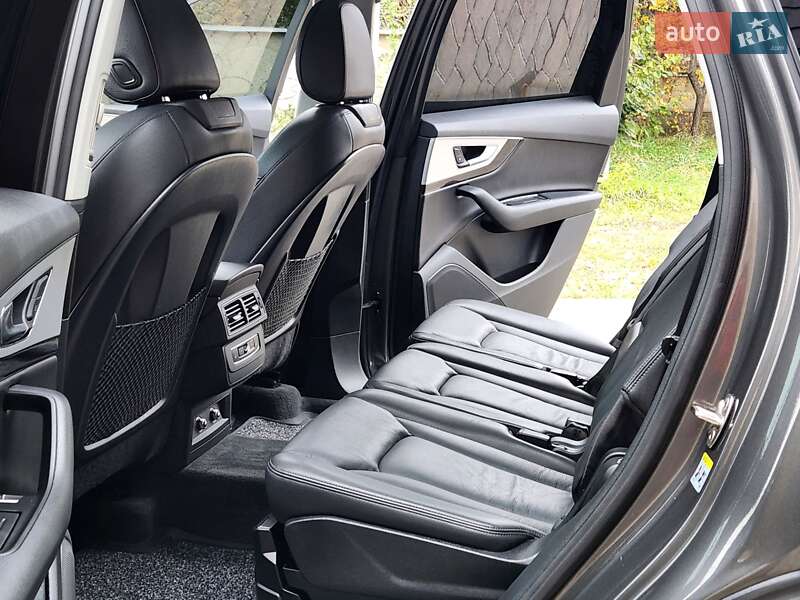 Внедорожник / Кроссовер Audi Q7 2019 в Виннице