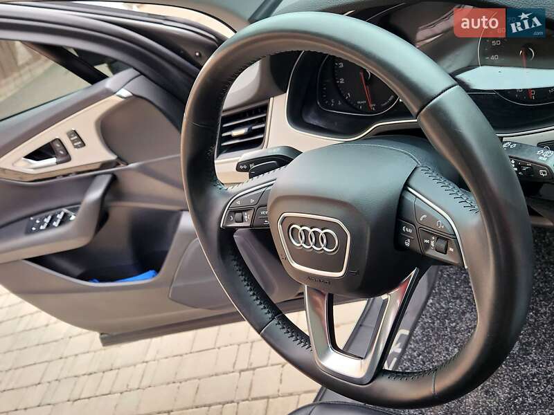 Внедорожник / Кроссовер Audi Q7 2019 в Виннице