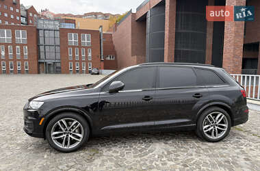 Внедорожник / Кроссовер Audi Q7 2016 в Днепре