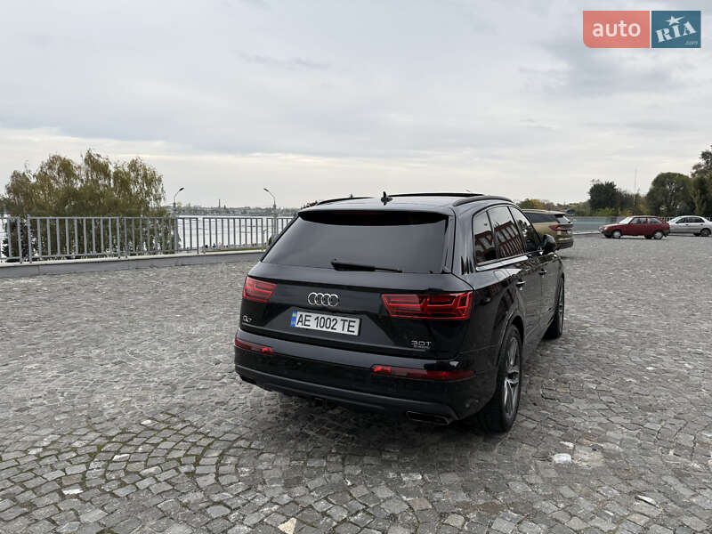 Позашляховик / Кросовер Audi Q7 2016 в Дніпрі