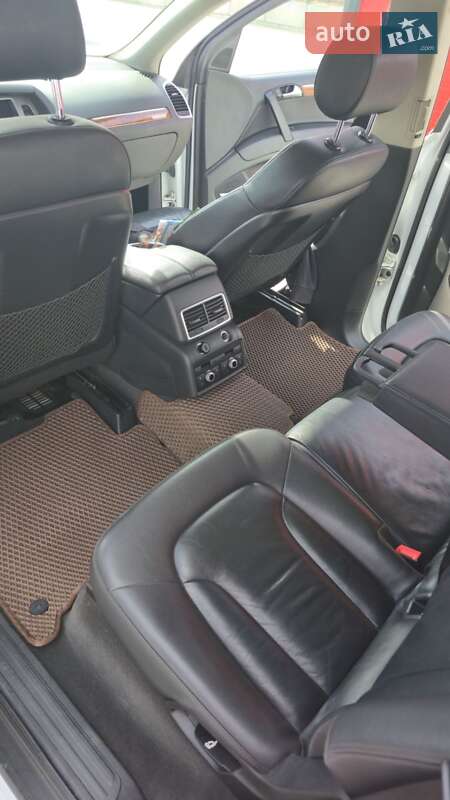 Позашляховик / Кросовер Audi Q7 2014 в Одесі