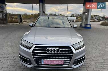 Позашляховик / Кросовер Audi Q7 2017 в Верхньодніпровську