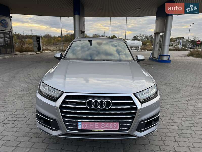 Позашляховик / Кросовер Audi Q7 2017 в Верхньодніпровську фото Позашляховик / Кросовер Audi Q7 2017 в Верхньодніпровську