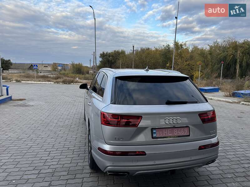 Позашляховик / Кросовер Audi Q7 2017 в Верхньодніпровську фото 9 Позашляховик / Кросовер Audi Q7 2017 в Верхньодніпровську