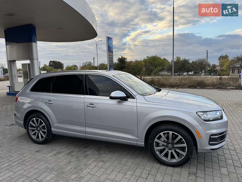 Позашляховик / Кросовер Audi Q7 2017 в Верхньодніпровську фото 14 Позашляховик / Кросовер Audi Q7 2017 в Верхньодніпровську