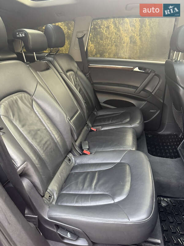 Позашляховик / Кросовер Audi Q7 2011 в Львові
