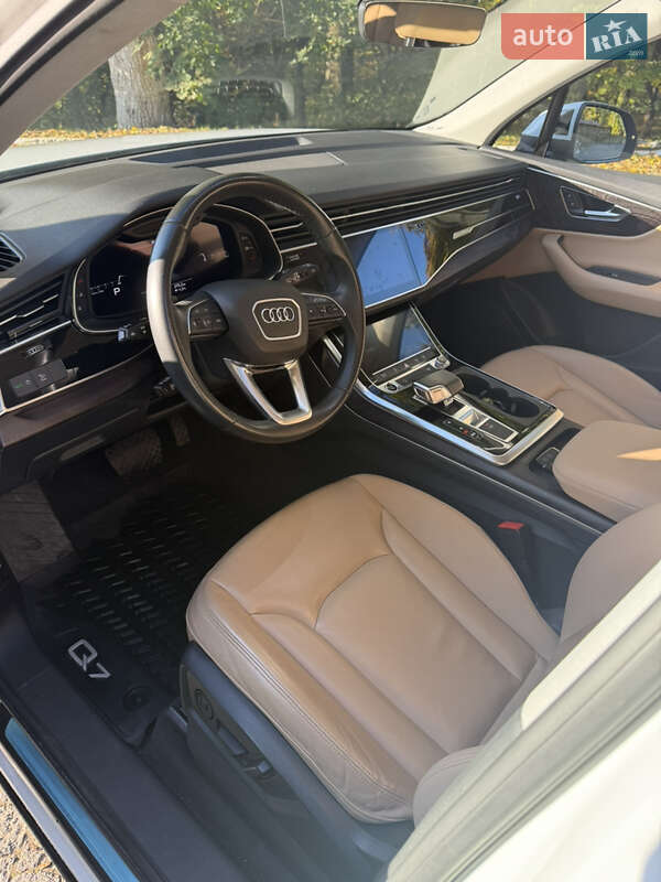 Внедорожник / Кроссовер Audi Q7 2021 в Черновцах фото 12 Внедорожник / Кроссовер Audi Q7 2021 в Черновцах
