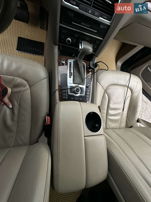 Внедорожник / Кроссовер Audi Q7 2013 в Ровно