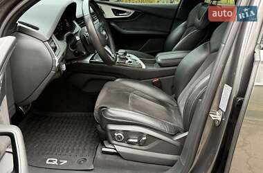 Внедорожник / Кроссовер Audi Q7 2019 в 
