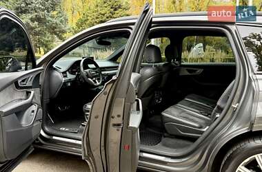 Внедорожник / Кроссовер Audi Q7 2019 в 