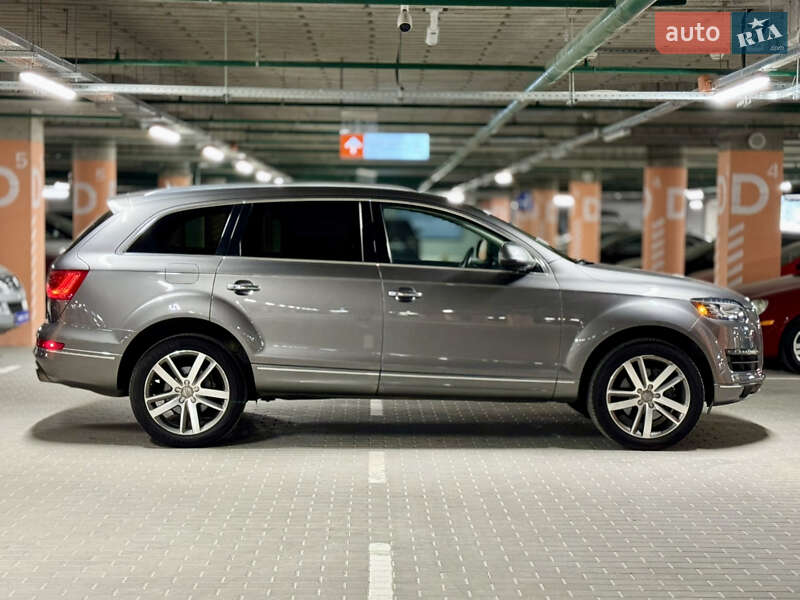 Позашляховик / Кросовер Audi Q7 2013 в Києві