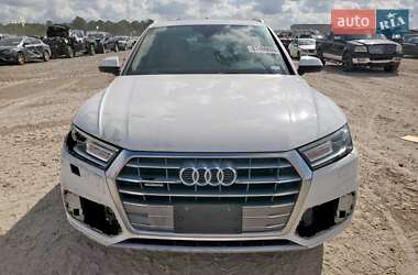 Позашляховик / Кросовер Audi Q7 2019 в  фото 5 Позашляховик / Кросовер Audi Q7 2019 в