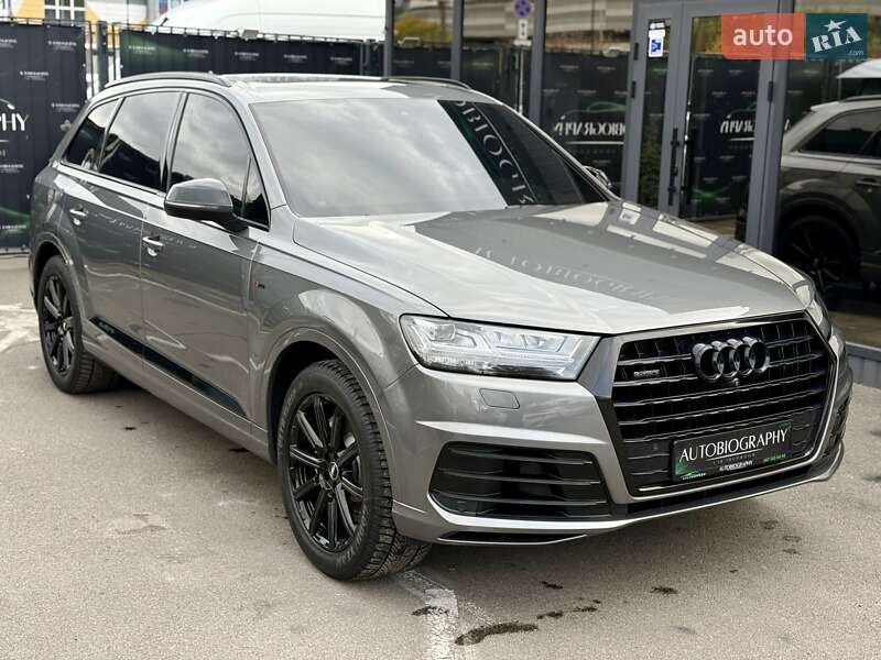 Позашляховик / Кросовер Audi Q7 2016 в Києві