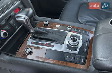 Позашляховик / Кросовер Audi Q7 2013 в  фото 14 Позашляховик / Кросовер Audi Q7 2013 в