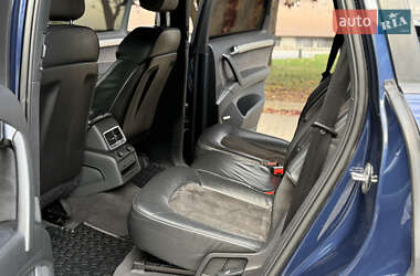 Позашляховик / Кросовер Audi Q7 2012 в 