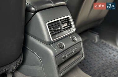 Позашляховик / Кросовер Audi Q7 2012 в 