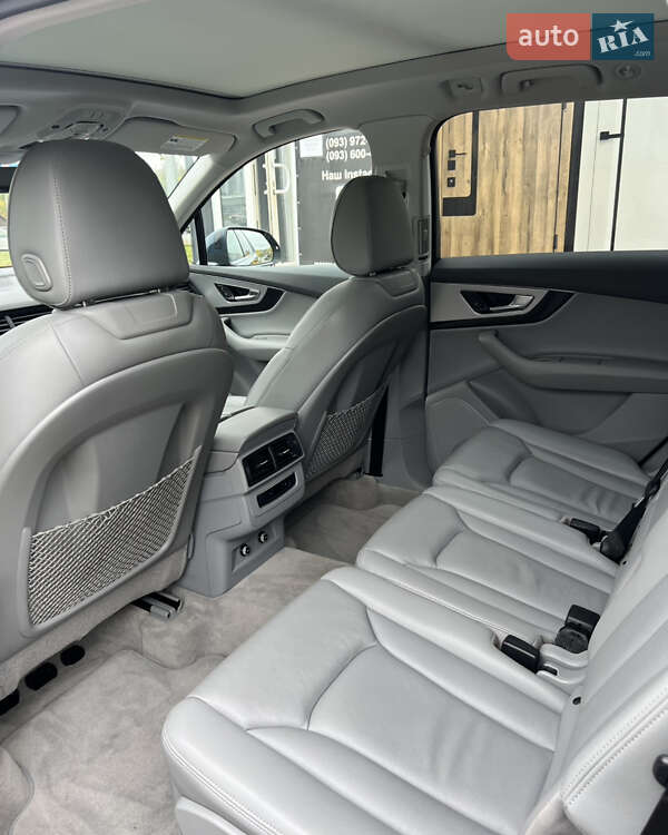 Позашляховик / Кросовер Audi Q7 2019 в Києві