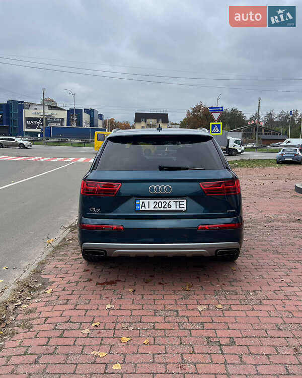Позашляховик / Кросовер Audi Q7 2019 в Києві