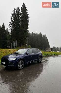 Внедорожник / Кроссовер Audi Q7 2021 в 