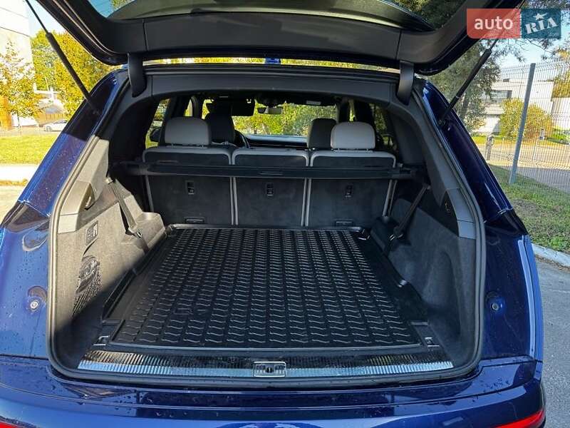 Внедорожник / Кроссовер Audi Q7 2021 в Львове