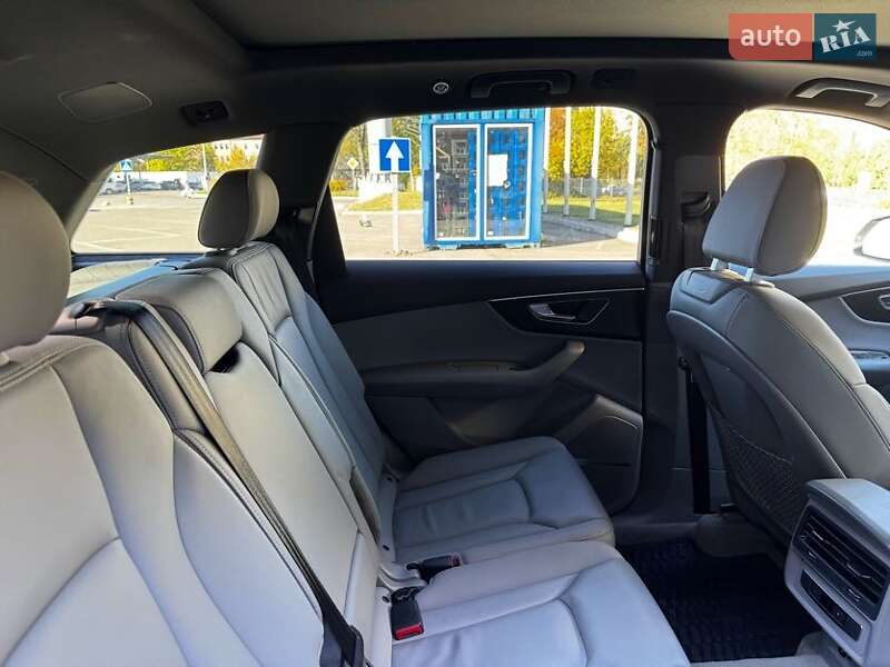 Внедорожник / Кроссовер Audi Q7 2021 в Львове