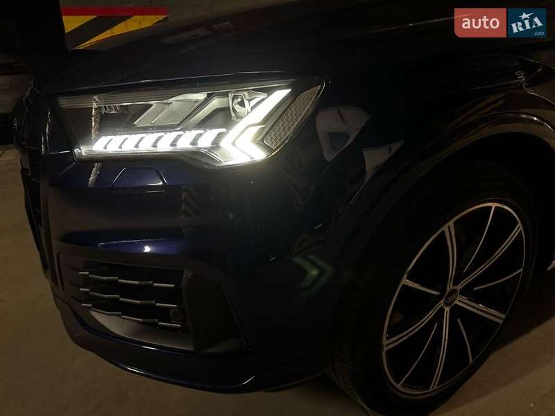 Внедорожник / Кроссовер Audi Q7 2021 в Львове