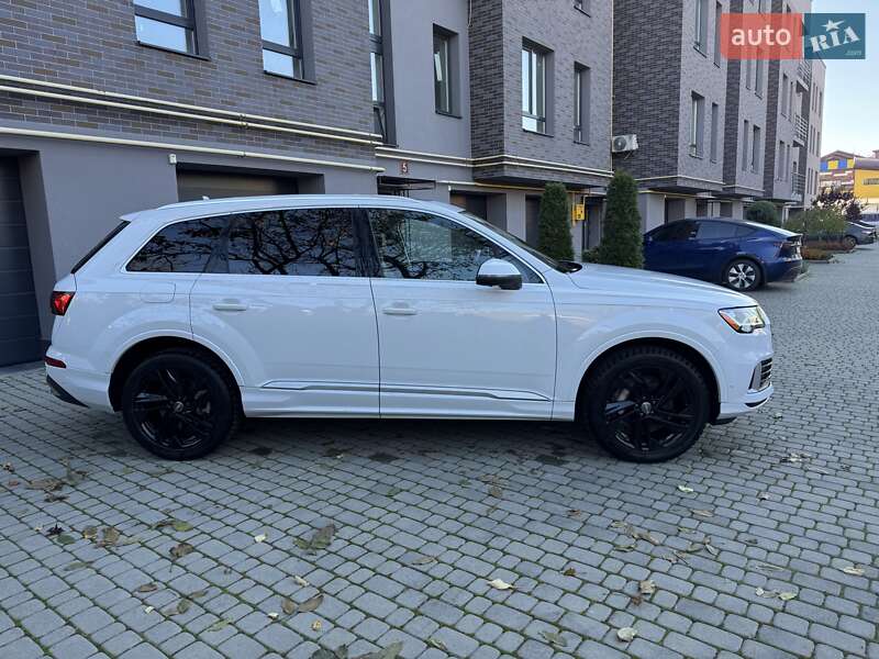 Позашляховик / Кросовер Audi Q7 2021 в Львові фото 8 Позашляховик / Кросовер Audi Q7 2021 в Львові