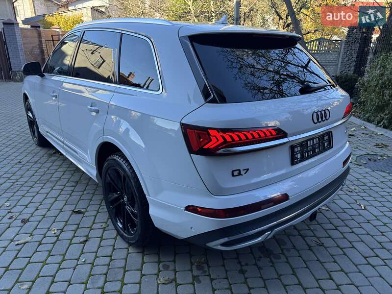 Позашляховик / Кросовер Audi Q7 2021 в Львові фото 16 Позашляховик / Кросовер Audi Q7 2021 в Львові