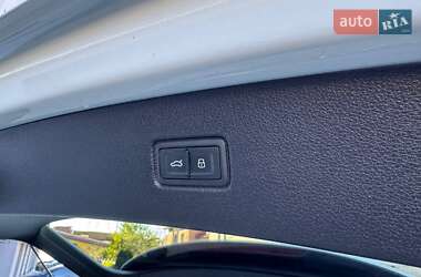 Внедорожник / Кроссовер Audi Q7 2021 в 