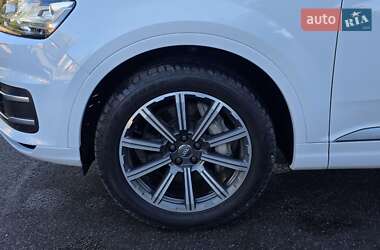 Позашляховик / Кросовер Audi Q7 2016 в  фото 20 Позашляховик / Кросовер Audi Q7 2016 в