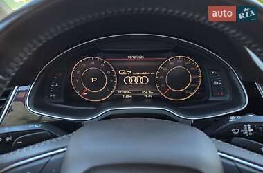 Позашляховик / Кросовер Audi Q7 2016 в  фото 28 Позашляховик / Кросовер Audi Q7 2016 в