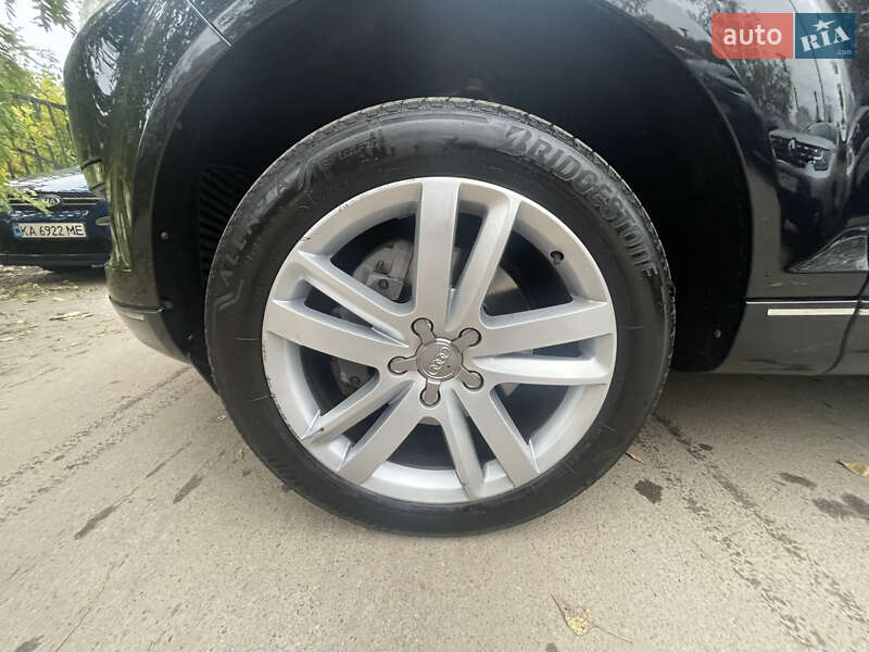 Внедорожник / Кроссовер Audi Q7 2014 в Киеве