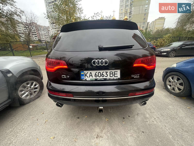 Внедорожник / Кроссовер Audi Q7 2014 в Киеве