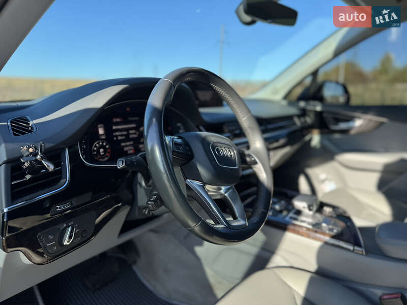 Позашляховик / Кросовер Audi Q7 2017 в Рівному фото 28 Позашляховик / Кросовер Audi Q7 2017 в Рівному