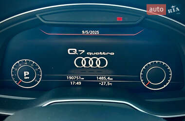 Позашляховик / Кросовер Audi Q7 2017 в  фото 19 Позашляховик / Кросовер Audi Q7 2017 в