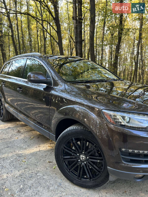 Внедорожник / Кроссовер Audi Q7 2014 в Черновцах