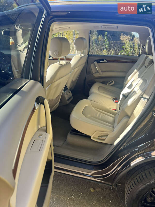 Внедорожник / Кроссовер Audi Q7 2014 в Черновцах