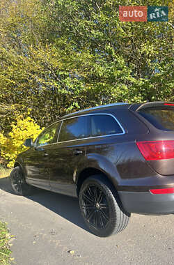 Позашляховик / Кросовер Audi Q7 2014 в 