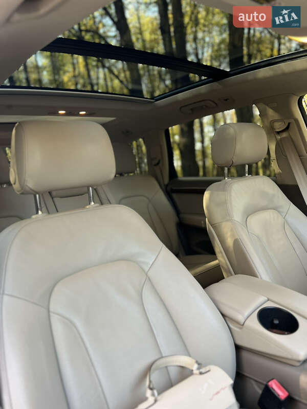 Внедорожник / Кроссовер Audi Q7 2014 в Черновцах