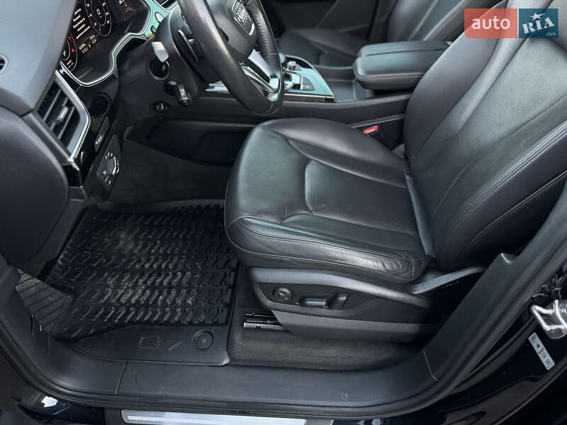 Внедорожник / Кроссовер Audi Q7 2017 в Дубно фото 43 Внедорожник / Кроссовер Audi Q7 2017 в Дубно