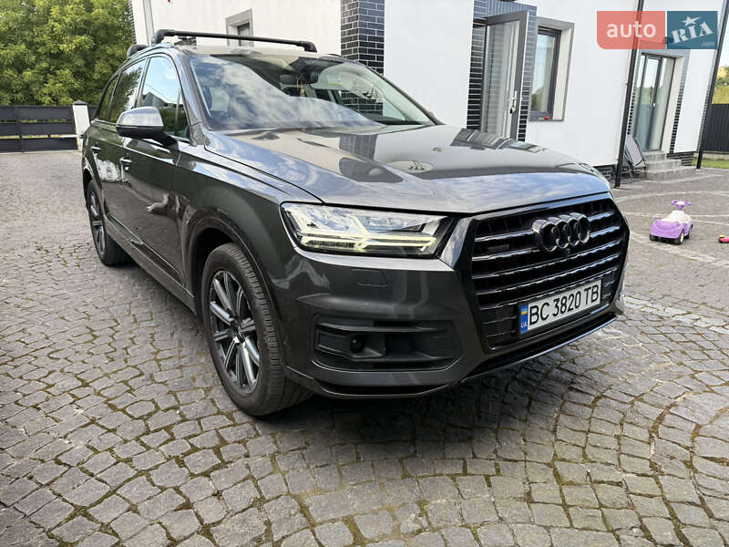 Позашляховик / Кросовер Audi Q7 2019 в Шептицькому