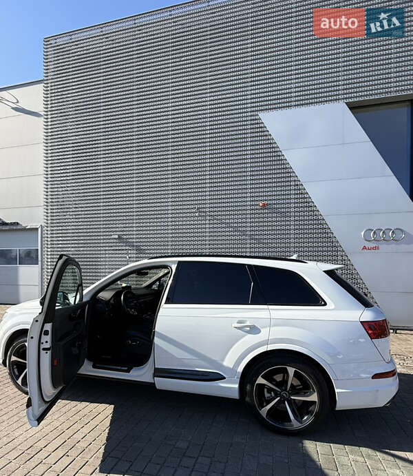 Позашляховик / Кросовер Audi Q7 2017 в Львові фото 5 Позашляховик / Кросовер Audi Q7 2017 в Львові