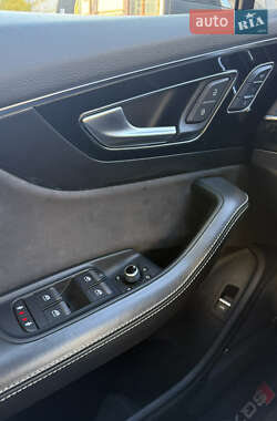 Позашляховик / Кросовер Audi Q7 2017 в  фото 23 Позашляховик / Кросовер Audi Q7 2017 в