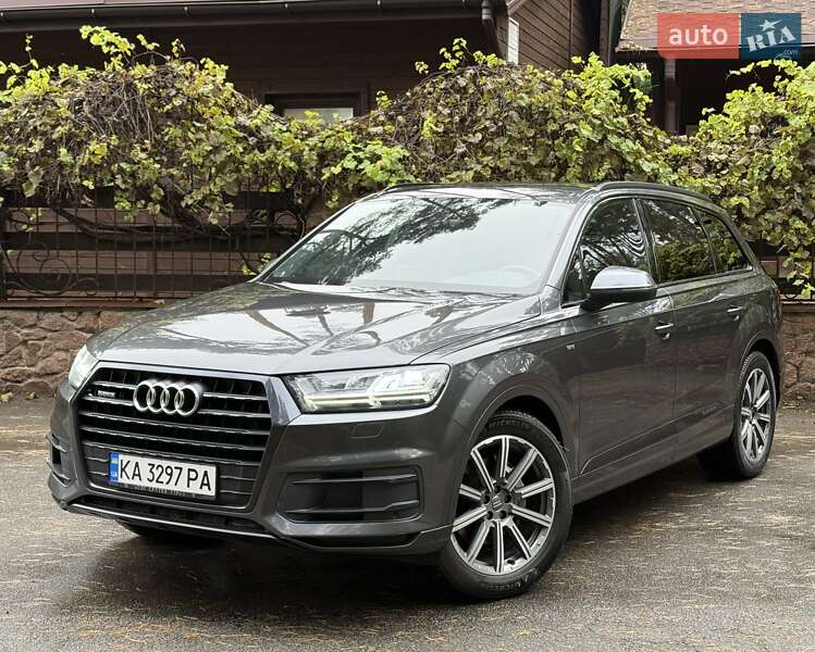 Позашляховик / Кросовер Audi Q7 2018 в Києві