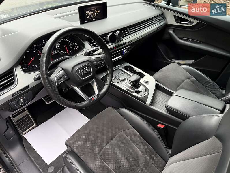 Позашляховик / Кросовер Audi Q7 2018 в Києві