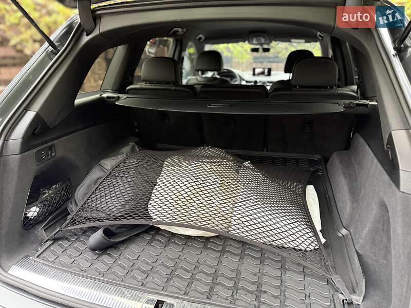 Позашляховик / Кросовер Audi Q7 2018 в Києві