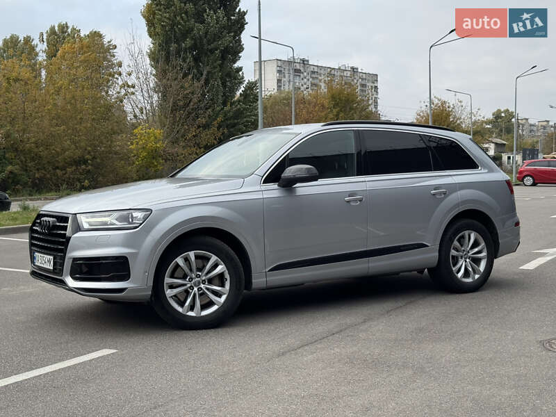 Позашляховик / Кросовер Audi Q7 2018 в Києві