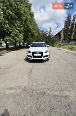 Внедорожник / Кроссовер Audi Q7 2013 в Полтаве
