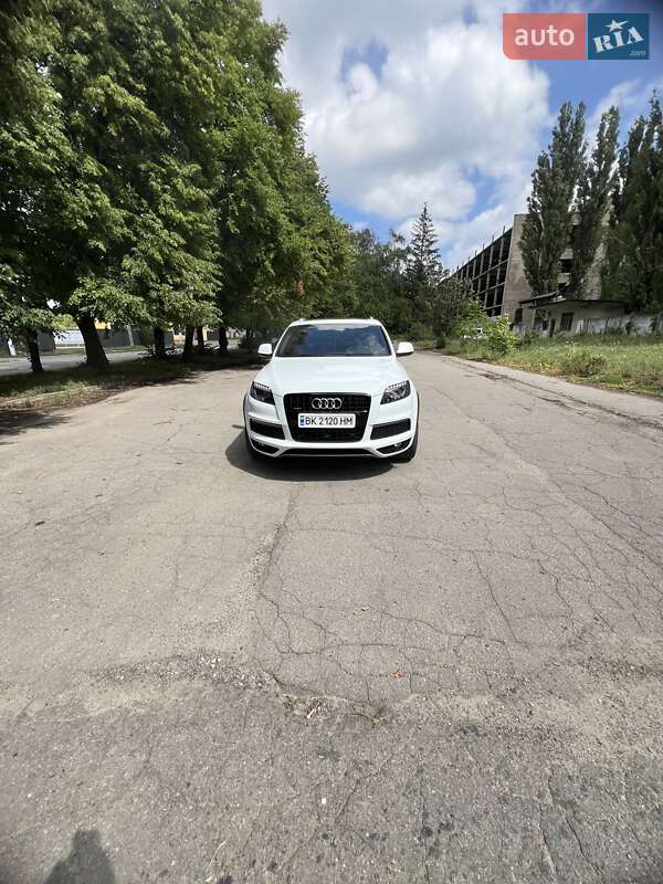 Внедорожник / Кроссовер Audi Q7 2013 в Полтаве фото 2 Внедорожник / Кроссовер Audi Q7 2013 в Полтаве